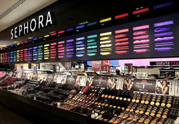 Receive a complimentary gift during your birthday month at Sephora